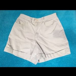 VINTAGE CALVIN KLEIN JEANS KHAKI SHORTS